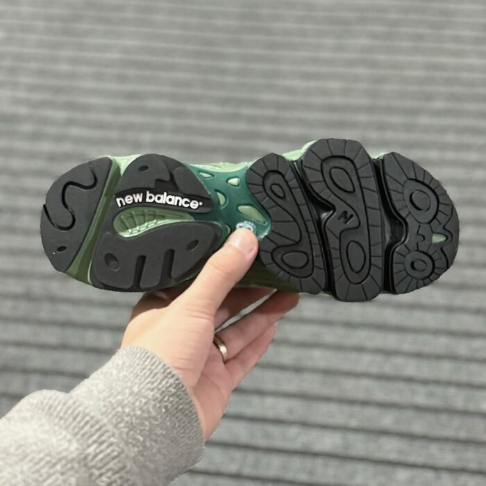 New Balance M1000 - Image 5