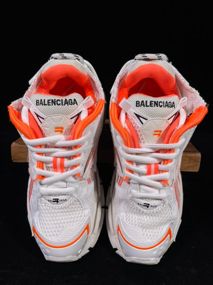 EALENCIAGA Runner - Image 5