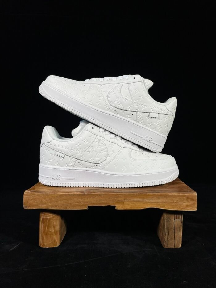 NIKE Aif force 1 Low - Image 1