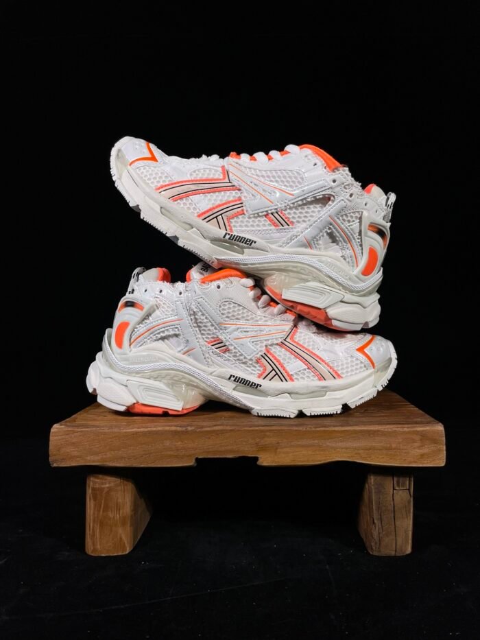 EALENCIAGA Runner - Image 1