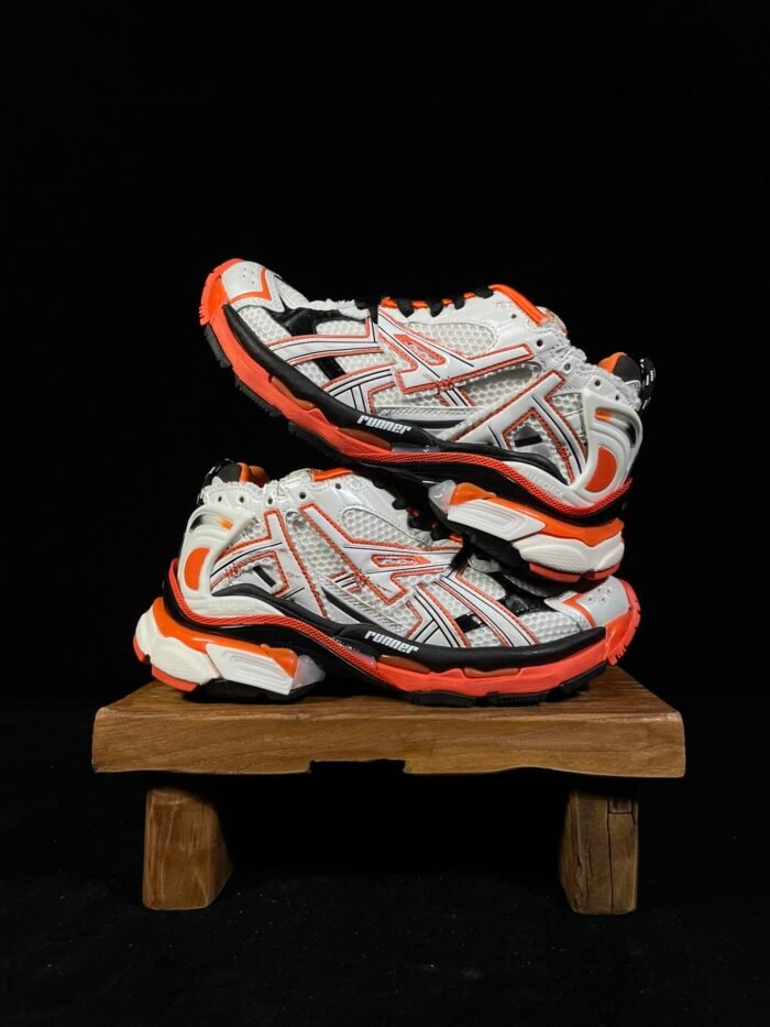 BALENCIGA Runner - Image 1