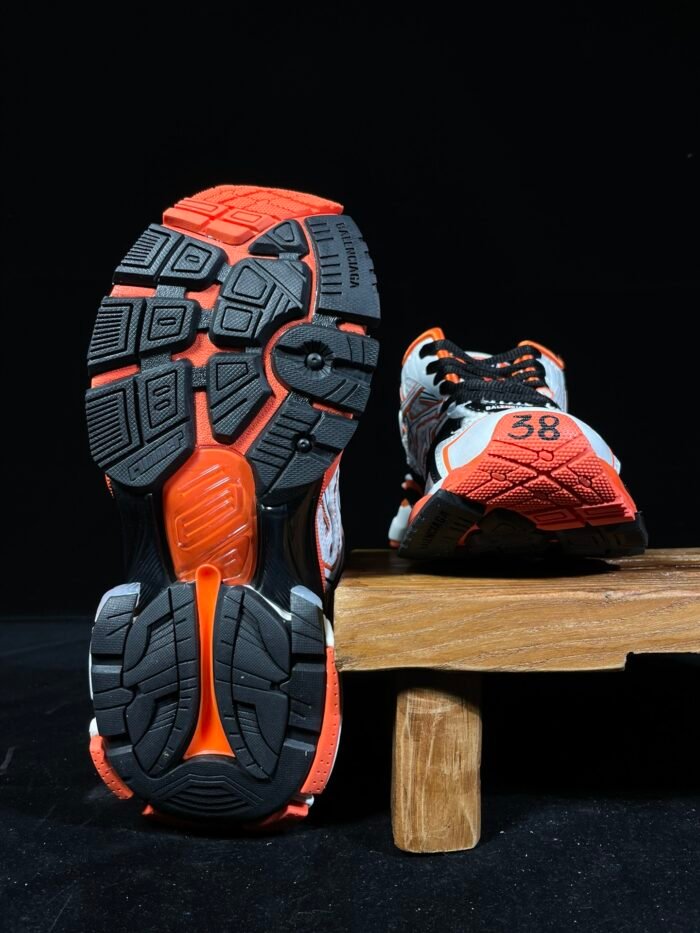 BALENCIGA Runner - Image 3