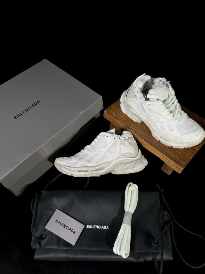 BALENCIAGA Runner - Image 2