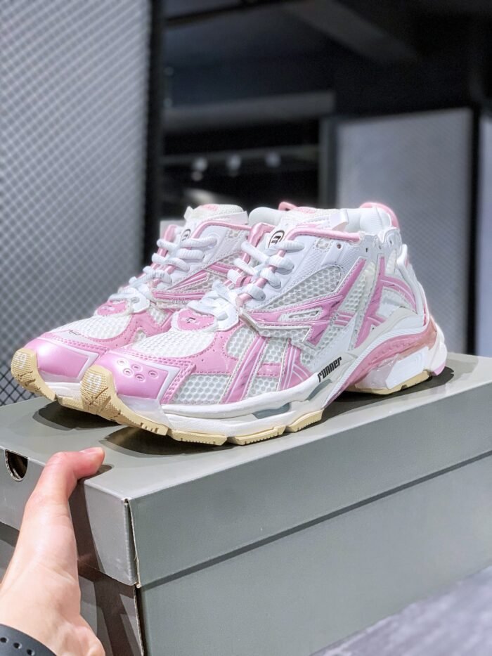 BALENCIAGA Runner - Image 6