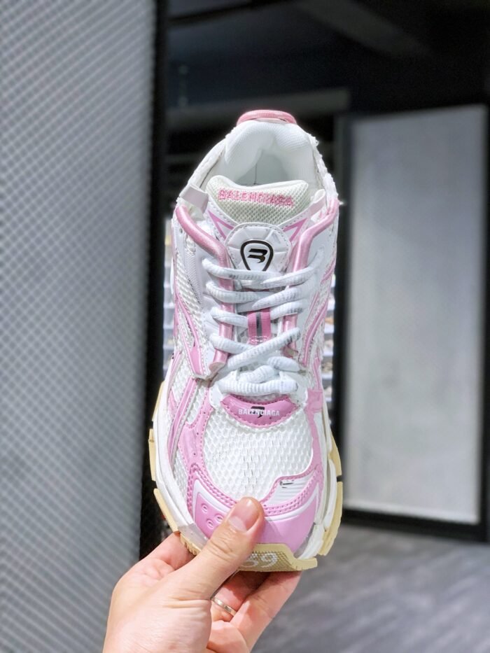 BALENCIAGA Runner - Image 5