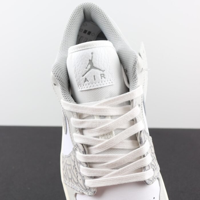 AJ1low crack - Image 5