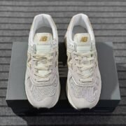 New Balance U574 2711 - Image 7