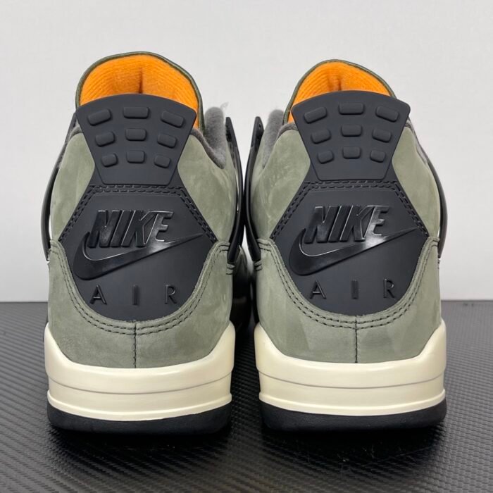 Air Jordan  4 - Image 3