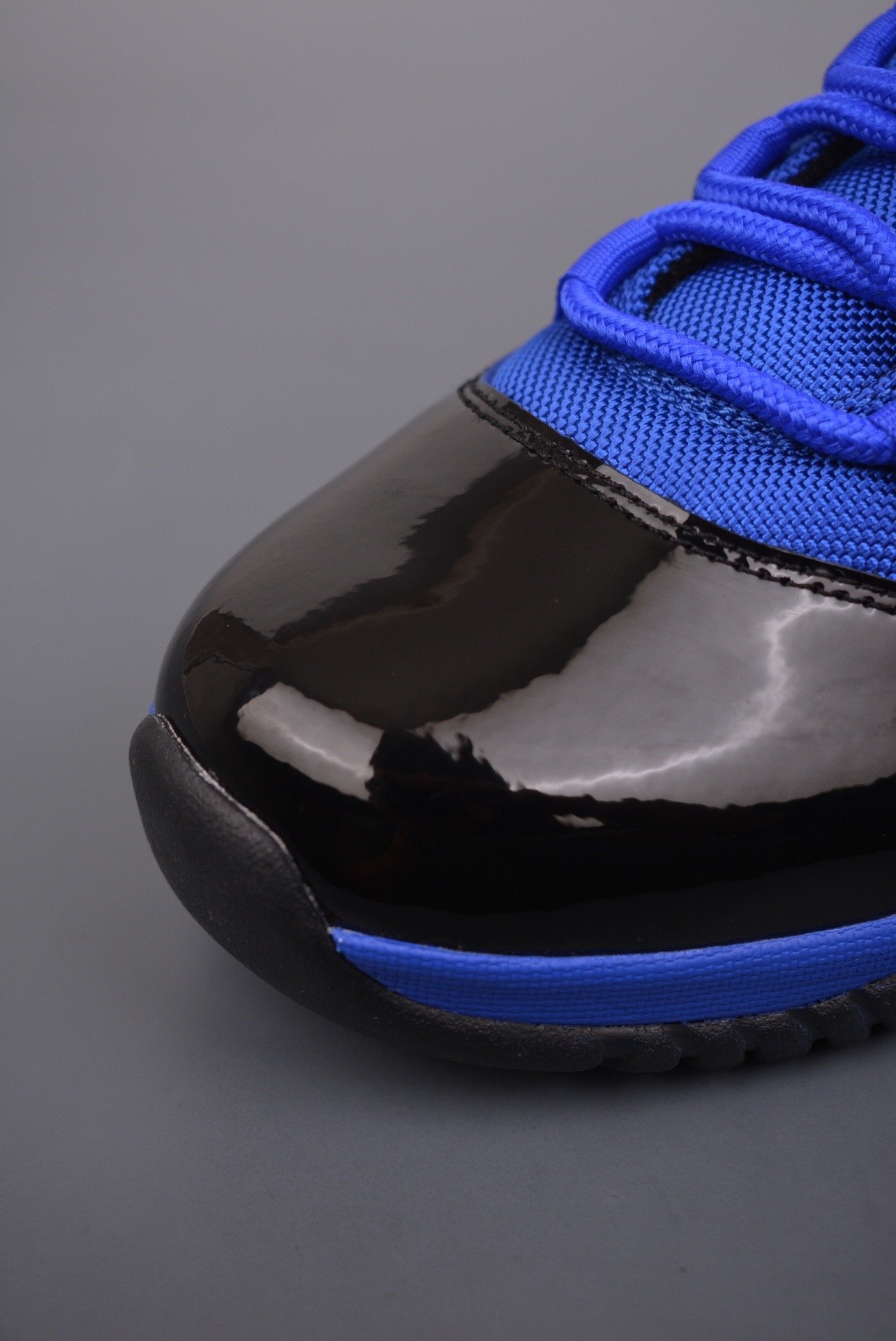 9DA8A212-2A92-4F15-9745-5F4EB0264F83 Air Jordan 11 Retro - Image 6