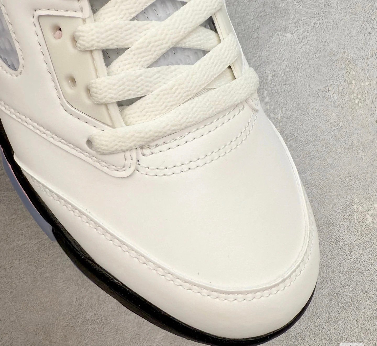 B10E38A0-523C-457A-B18C-8071910DBB9A Air Jordan 5 - Image 9