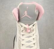 Air Jordan 5 - Image 4