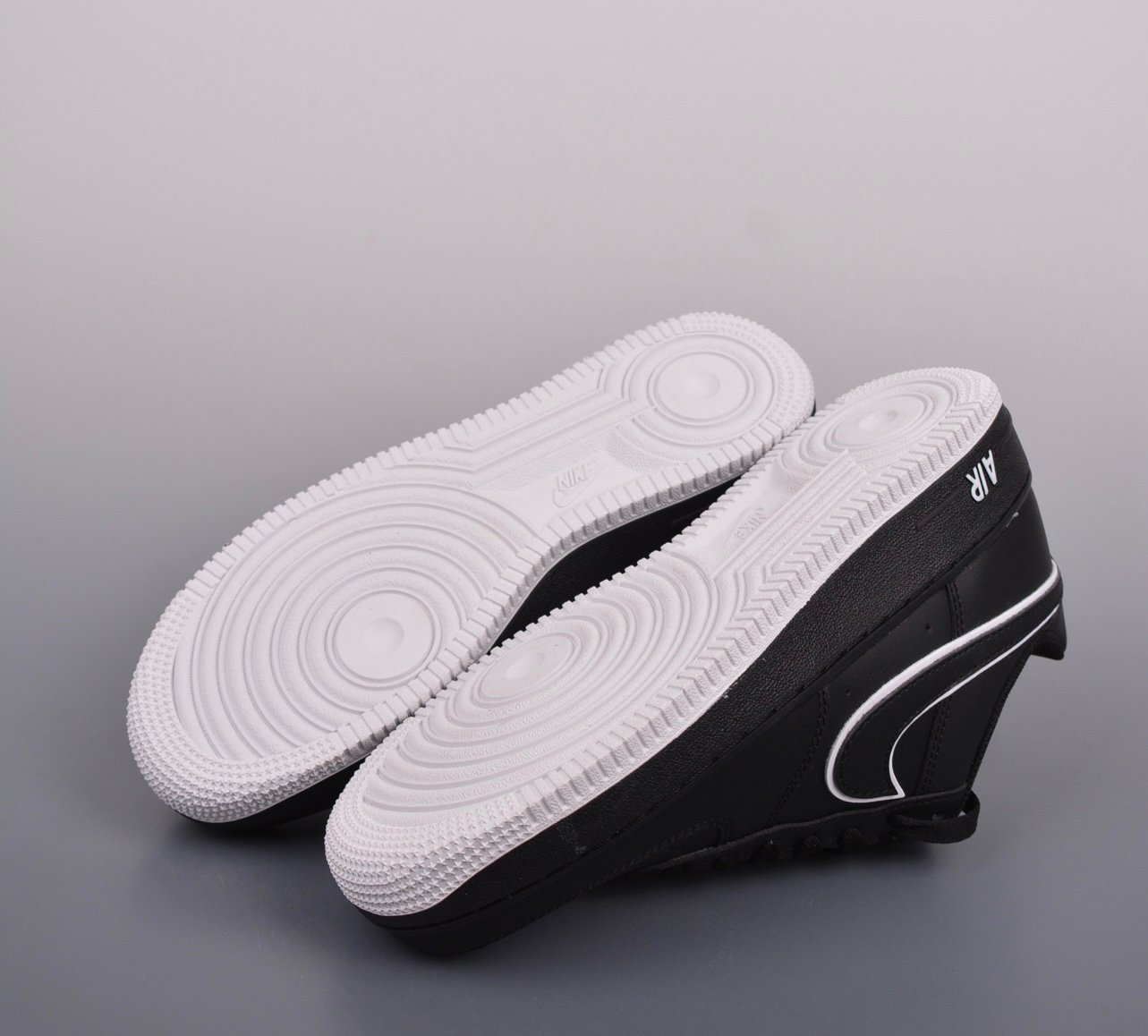 18B68ADB-5B23-42A0-8C65-BF6084A89326 Aif Force 1 - Image 4