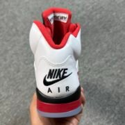 Air Jordan 5 Retro - Image 2