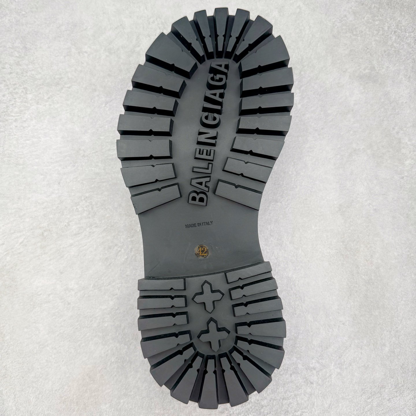 B8236733-912C-47A6-BD57-0BC2090F5DA6 Balenciaga Hummer - Image 2