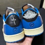 Air Jordan 1 - Image 3