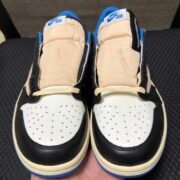 Air Jordan 1 - Image 2