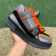 LV TRAINER MAXI Gray orange - Image 8