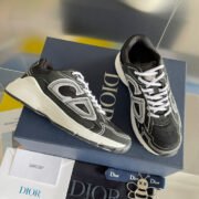 DR B30 Sneakers - Image 2