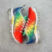 Nike Air VaporMax Plus 924453-103 - Image 2