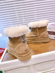 UGG 24 - Image 5