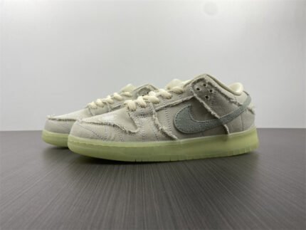 Nike SB Dunk Low “Mummy” DM0774-111