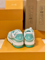 Loui Vuitto TRAINER SNEAKER - Image 3