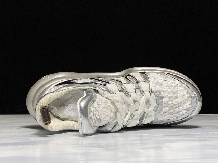 0ccf3721fd4b78744aaaafaae33e0085188d6ac3 LV ARCHLIGHT SNRAKER SLIVER 390N 51BCOLORE 1A87RW - Image 9