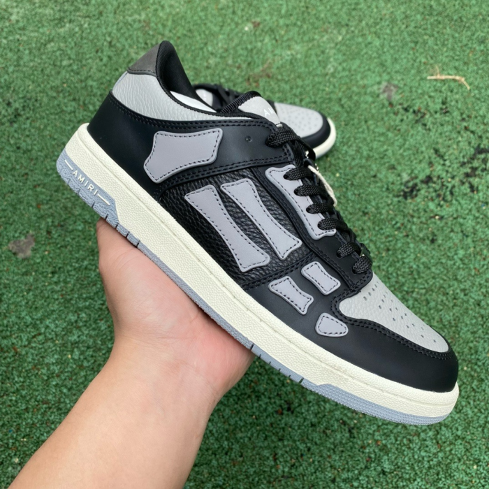 AR1M1 Low-Top Sneaker - Image 2