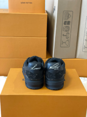 Loui Vuitto TRAINER SNEAKER - Image 4
