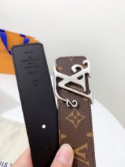 Loui Vuitto Belt-4CM - Image 8