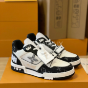 Loui Vuitto TRAINER SNEAKER
