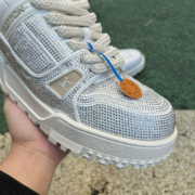 LV TRAINER MAXI Full of diamonds white - Image 9