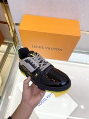 Loui Vuitto Low-Top SNEAKER - Image 7