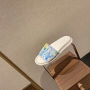 LV SLIPPERS - Image 5