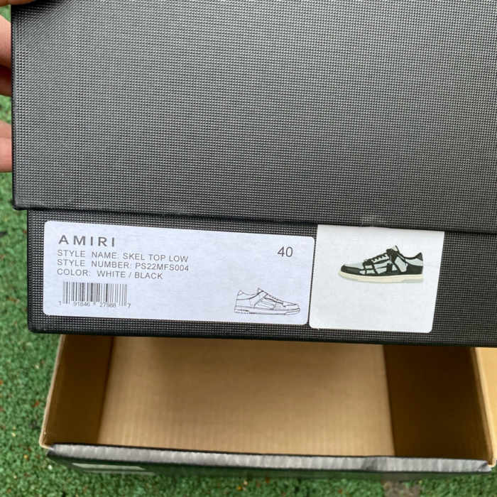 AR1M1 Low-Top Sneaker - Image 6