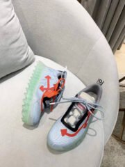 OFF-WHITE C/O ODSY-1000 SNEAKER