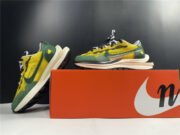 NIKE VAPORWAFFLE SACAI TOUR YELLOW STADIUM GREEN CV1363-700 - Image 8