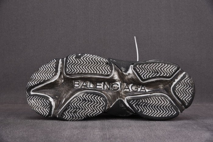 1c615d985d0b28fe4ac10290bae6595a92236be3 BLCG TRIPLE SNEAKER - Image 8