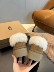 UGG - Image 3