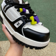 LV TRAINER MAXI black and white - Image 9