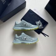 DR B30 Sneakers - Image 5