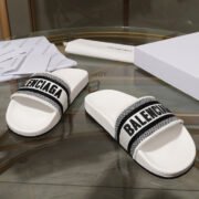 BLCG SLIPPERS - Image 3