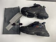 BLCG SNEAKER TRIPLE.S.524033 W2FA1 1210 - Image 5