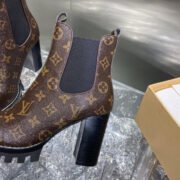 LOUS VUITON BROWN STAR TRAIL ANKLE BOOTS - Image 4