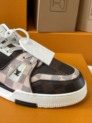 Loui Vuitto TRAINER SNEAKER - Image 7
