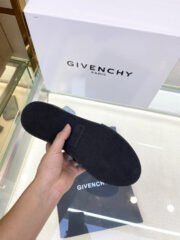 Givench Spectre Low-TOP SNEAKER - Image 7