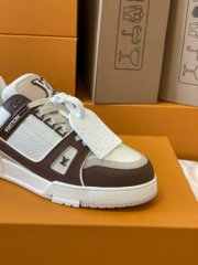 Loui Vuitto TRAINER SNEAKER - Image 8