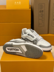 Loui Vuitto TRAINER SNEAKER - Image 4