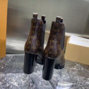 LOUS VUITON BROWN STAR TRAIL ANKLE BOOTS - Image 5