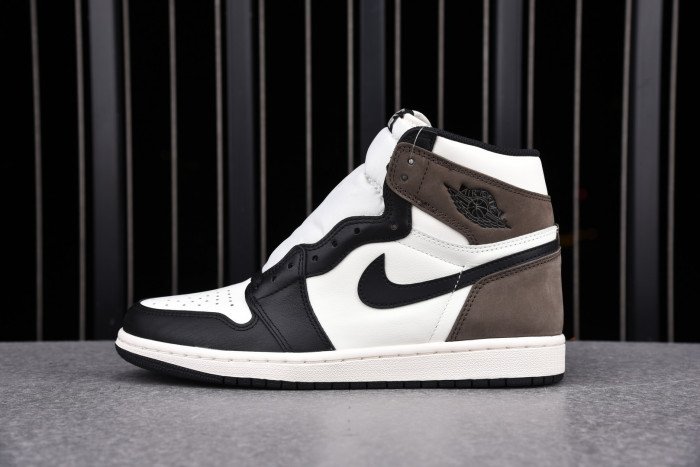 2f2af0288e829685db57a0cc20f1cc1499f42815 AIR JORDAN 1 RETRO HIGH DARK MOCHA 555088-105 - Image 1